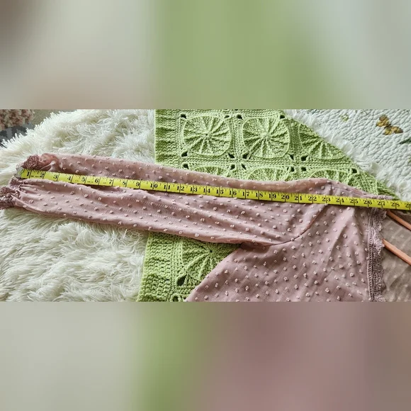 Lace top - Picture 6 of 9